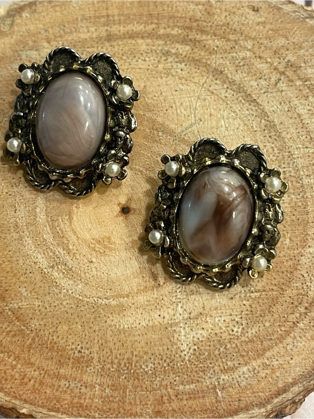Vintage Brown Mauve Marbled Cabochon Earrings with Pearl Accents